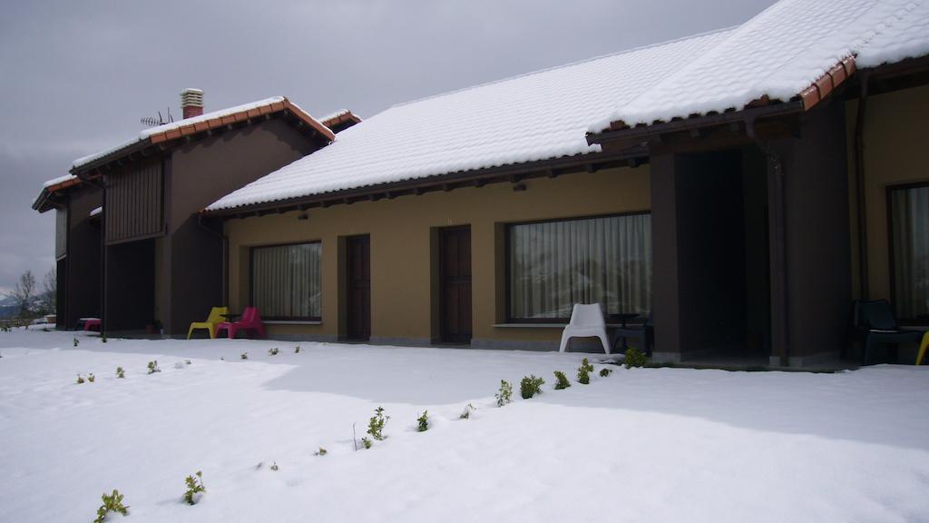 Apartamentos La Senda San Juan de Parres 외부 사진